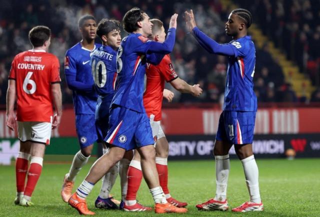 边缘人争气，骨干团回春 罗塞尼尔首秀“五”与伦比