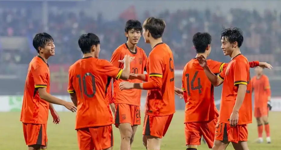 开云APP-U17集训名单出炉：邝兆雷帅惟浩领衔，备战亚洲杯战日本卡塔尔